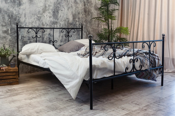 Is iron bed good or wooden bed good?